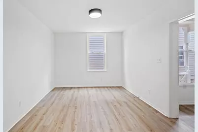 215 W 7th Street, Newport, KY 41071 - Photo 8