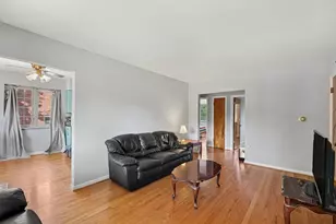 43 Holly Woods Dr, Fort Thomas, KY 41075 - Photo 10
