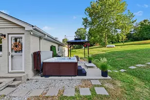 9082 Persimmon Grove Pike, Alexandria, KY 41001 - Photo 20