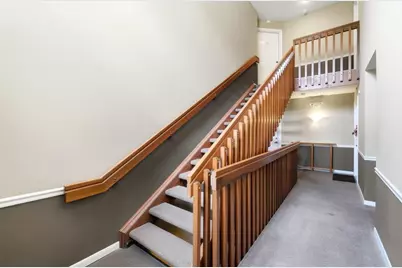208 S Watchtower Drive #304, Wilder, KY 41076 - Photo 8