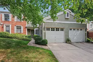 282 Secretariat Ct, Crestview Hills, KY 41017 - Photo 1