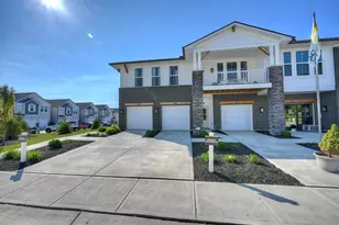 705 Somerset Blvd, Florence, KY 41042 - Photo 2