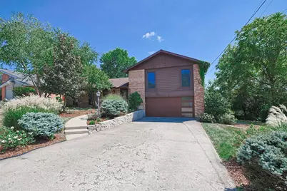 8822 Valley Circle Drive, Florence, KY 41042 - Photo 2