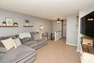 6646 Fairways Dr, Florence, KY 41042 - Photo 2