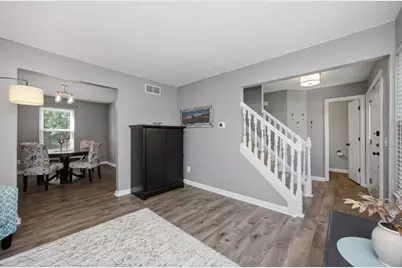 1227 Farmcrest Drive, Union, KY 41091 - Photo 8