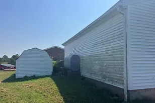 625 Falmouth St, Williamstown, KY 41097 - Photo 2