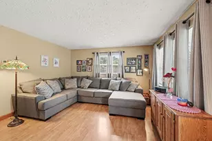 265 Sunset Dr, Highland Heights, KY 41076 - Photo 2