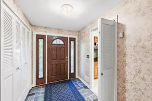 1953 Lawrence Dr, Fort Mitchell, KY 41011 - Photo 2