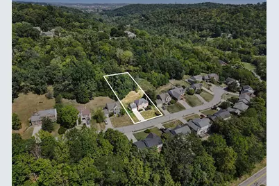 1988 Crescent Terrace, Crescent Springs, KY 41017 - Photo 2