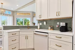 2320 Paragon Mill Dr, Burlington, KY 41005 - Photo 8