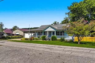 113 Riverview Dr, Warsaw, KY 41095 - Photo 2