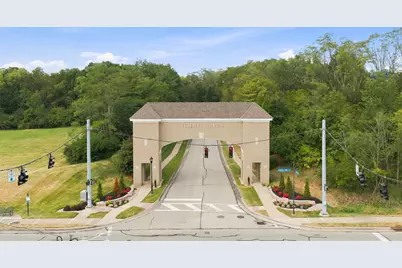528 Palmer Court, Crestview Hills, KY 41017 - Photo 2