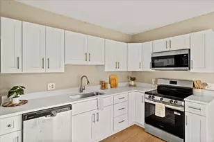40 Eastern Ave, Elsmere, KY 41018 - Photo 4