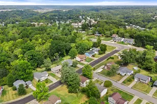 8 Crystal Lake Dr, Covington, KY 41017 - Photo 28