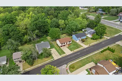 8 Crystal Lake Drive, Covington, KY 41017 - Photo 32