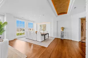 100 W Rivercenter Blvd, Covington, KY 41011 - Photo 6