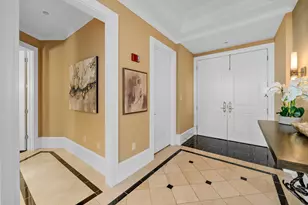 100 W Rivercenter Blvd, Covington, KY 41011 - Photo 4