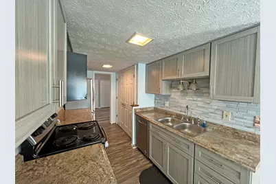 1561 Greens Edge Drive, Florence, KY 41042 - Photo 2