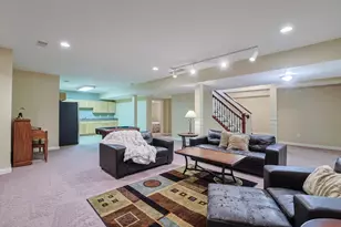 28 N Dilcrest Cir, Florence, KY 41042 - Photo 34