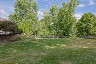 28 N Dilcrest Cir, Florence, KY 41042 - Photo 46