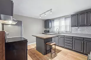 307 Barkley St, Falmouth, KY 41040 - Photo 4