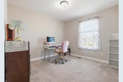 102 Churchill Drive, Williamstown, KY 41097 - Photo 12