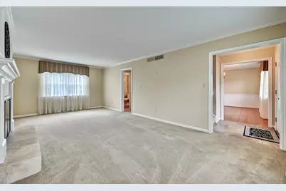 249 N Ashbrook Circle, Lakeside Park, KY 41017 - Photo 6