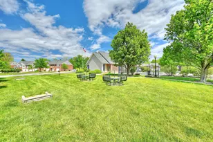 30 Parkside Dr, Florence, KY 41042 - Photo 26
