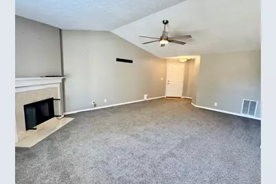 302 Mendocino Court #303, Cold Spring, KY 41076 - Photo 2