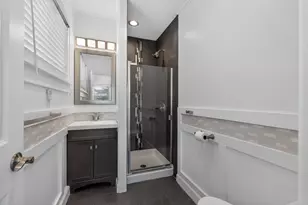 98 W Villa Pl, Fort Thomas, KY 41075 - Photo 12