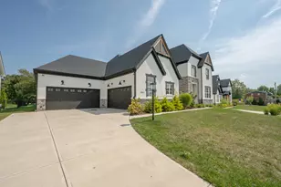 1013 Walburg Ave, Villa Hills, KY 41017 - Photo 1