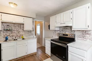 209 Montjoy St, Falmouth, KY 41040 - Photo 8