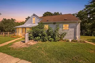 5878 4 Mile Rd, Melbourne, KY 41059 - Photo 1