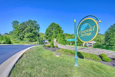 2097 Clareglen Drive #202, Crescent Springs, KY 41017 - Photo 2