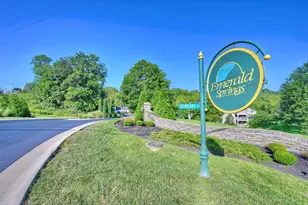 2097 Clareglen Dr, Crescent Springs, KY 41017 - Photo 2