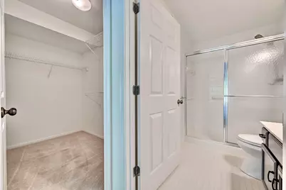 2097 Clareglen Drive #202, Crescent Springs, KY 41017 - Photo 10