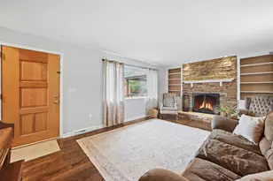 920 Sunglow, Villa Hills, KY 41017 - Photo 2
