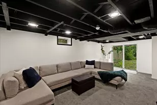 22 Caroline St, Newport, KY 41071 - Photo 18