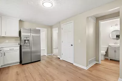 6609 Highridge Avenue, Florence, KY 41042 - Photo 6