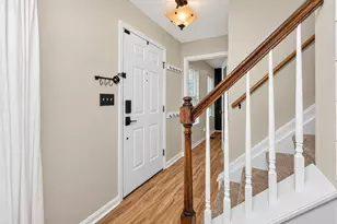 1874 Falcon Crest Cir, Hebron, KY 41048 - Photo 4