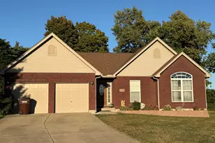 1027 Buddleia Ct, Florence, KY 41042 - Photo 2