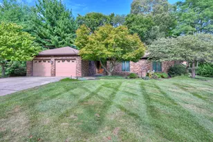 1021 Doriel St, Villa Hills, KY 41017 - Photo 1