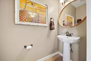 2811 Bentwood Dr, Independence, KY 41051 - Photo 2
