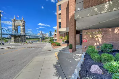1 Riverside Place #302, Covington, KY 41011 - Photo 2