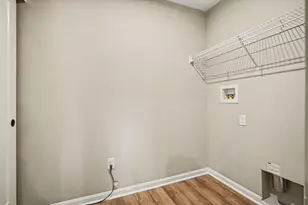 638 Foxhill Dr, Crescent Springs, KY 41017 - Photo 24