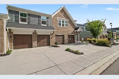 642 Foxhill Drive, Crescent Springs, KY 41017 - Photo 2