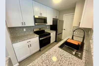 450 Lakeview Drive #1, Wilder, KY 41071 - Photo 2