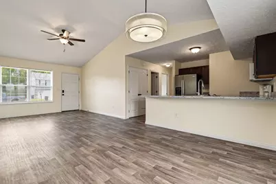 589 Summer Pointe Drive, Walton, KY 41094 - Photo 2
