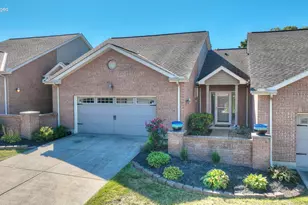 1865 Quarry Oaks Dr, Florence, KY 41042 - Photo 1