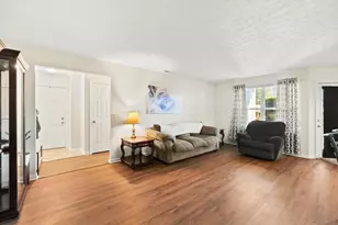 14 Meadow Ln, Highland Heights, KY 41076 - Photo 2